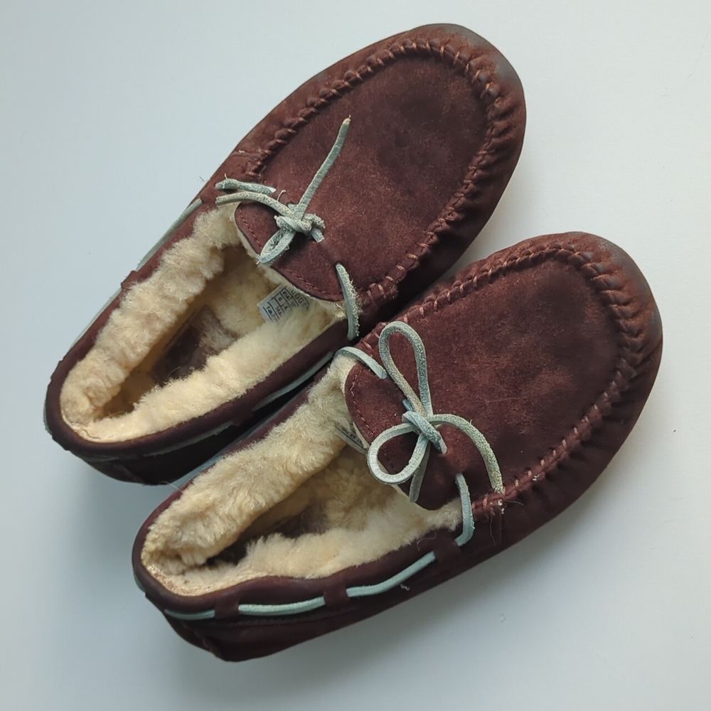UGG Australia Dakota Moccasins - Size 6
